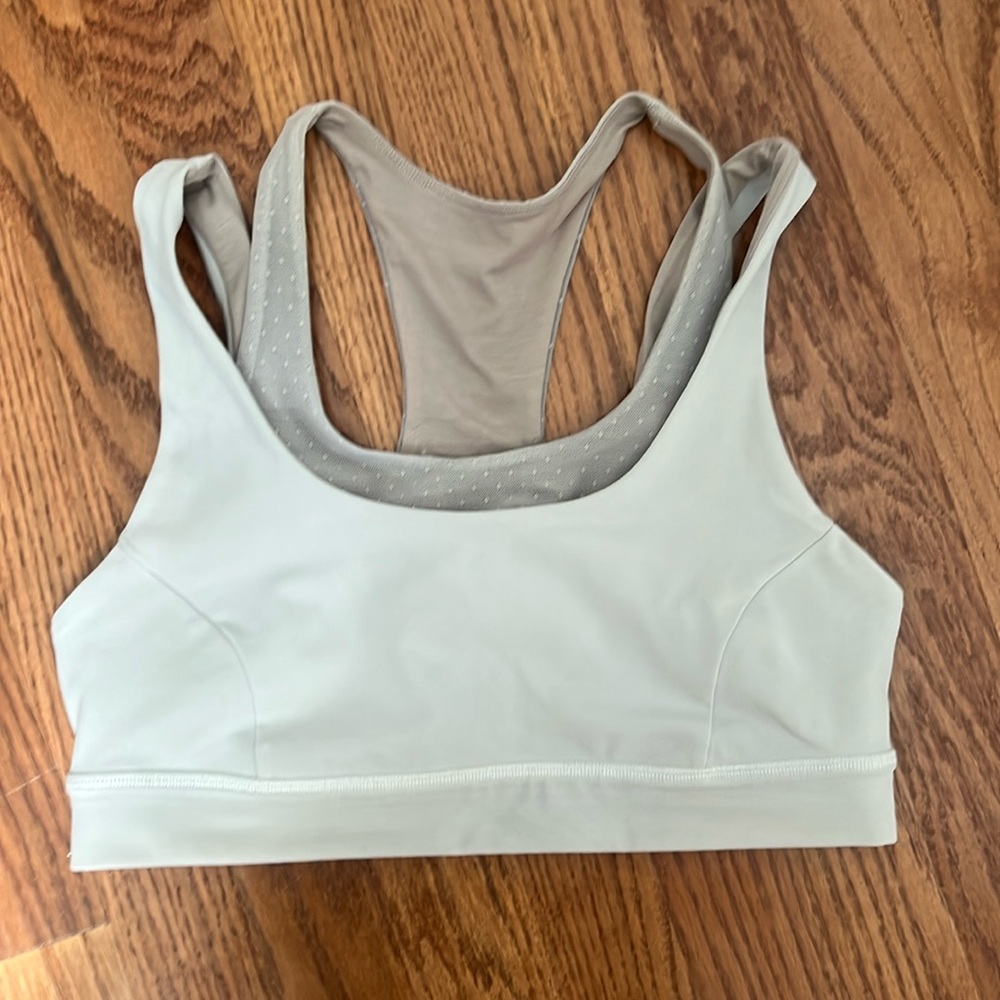Lululemon white sports bra